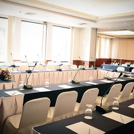 โรงแรมอโมรา ท่าแพ เชียงใหม่ 